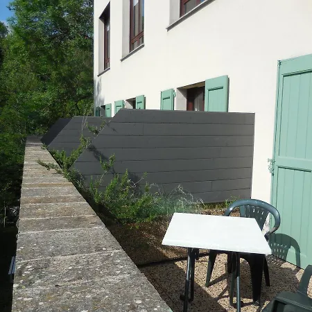 Du Tarnon Hotel
